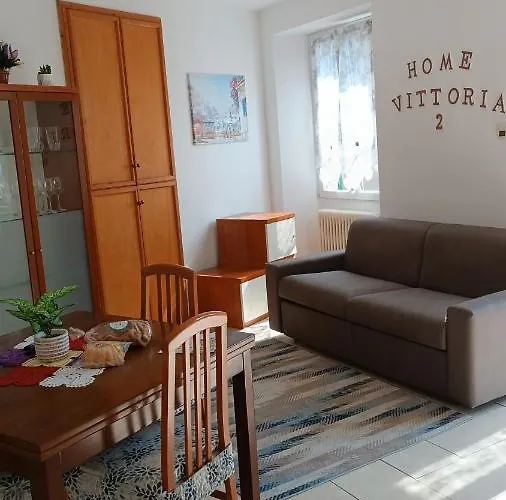 Vittoria ² Lago Di كومو